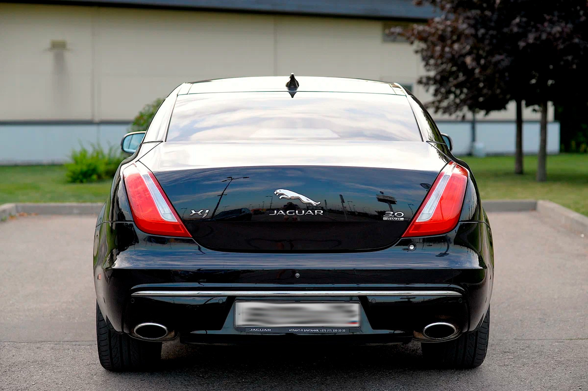Аренда Jaguar XJ